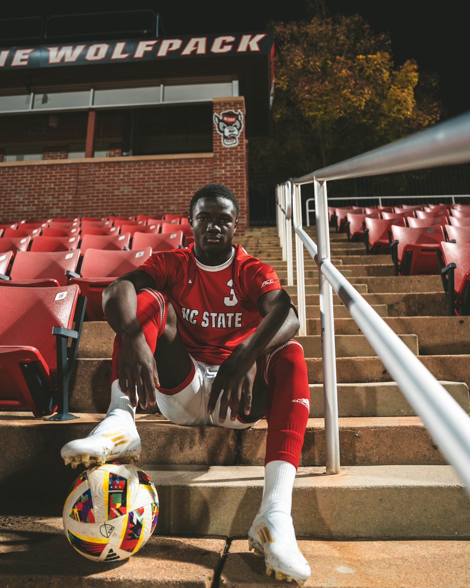 Thursday, 7 p.m., our turf.

#GoPack || #90MinuteParty