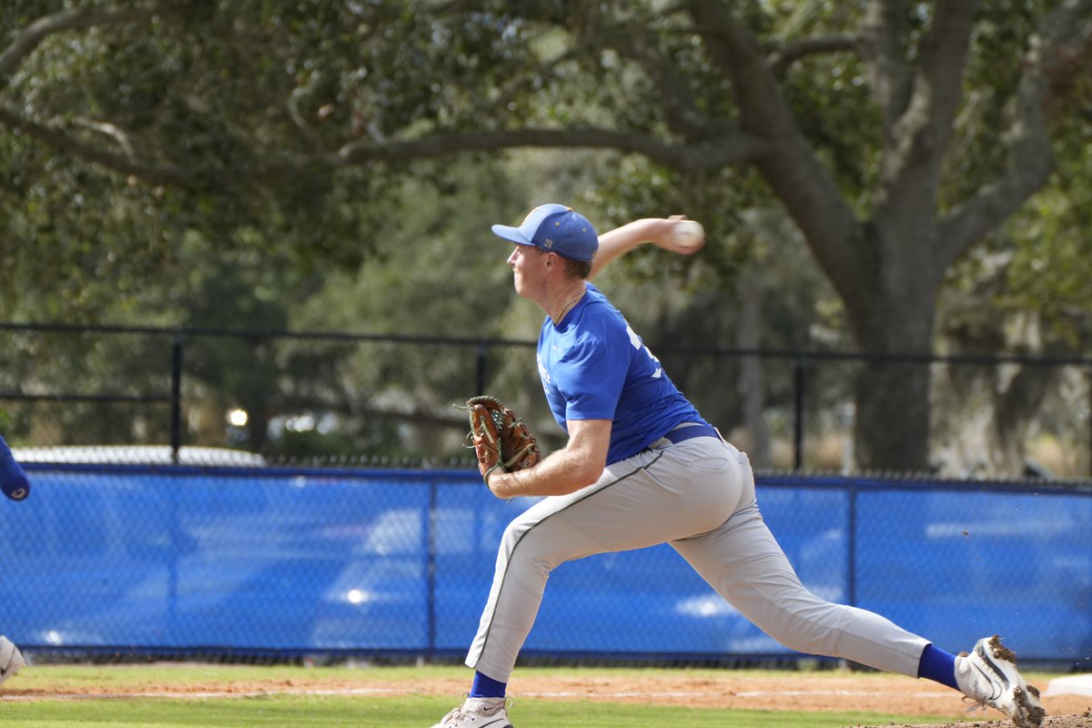 ERAUBaseball's tweet photo. 🔵🟡🦅 https://t.co/qHizeYoIpJ