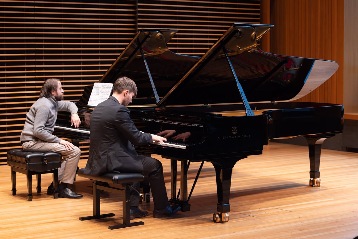 Chicago Symphony Orchestra (@chicagosymphony) on Twitter photo On Monday, CSO Artist-in-Residence <a href="/daniil_trifonov/">Daniil Trifonov</a> led a masterclass at <a href="/DePaulSOM/">DePaul University School of Music</a>, mentoring college-level pianists from @depaulu, @northwesternu & <a href="/RooseveltU/">Roosevelt University</a>. This class was part of his mission to connect with the Chicago community in his newly appointed role.
📷: Anne Ryan On Monday, CSO Artist-in-Residence <a href="/daniil_trifonov/">Daniil Trifonov</a> led a masterclass at <a href="/DePaulSOM/">DePaul University School of Music</a>, mentoring college-level pianists from @depaulu, @northwesternu & <a href="/RooseveltU/">Roosevelt University</a>. This class was part of his mission to connect with the Chicago community in his newly appointed role.
📷: Anne Ryan