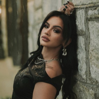 QueenA_222's tweet photo. #NewProfilePic https://t.co/EjiAvYo4rA