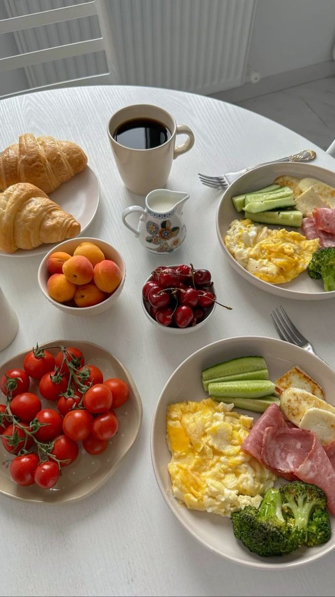 Өглөөний цайгаа заавал ууж гараарай. 
Өглөөг үргэлж өөртөө.