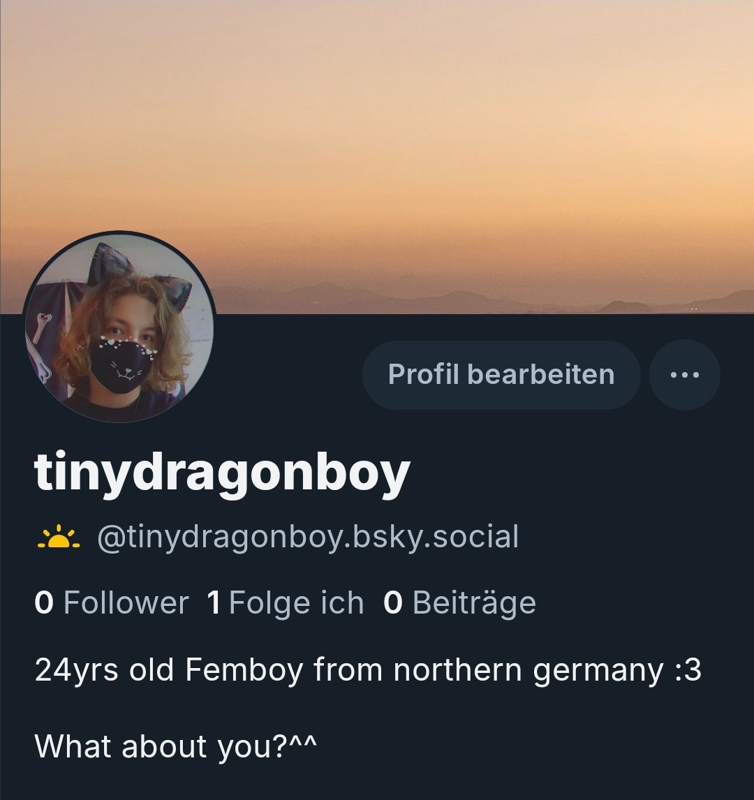 _tinydragonboy's tweet image. Look👀