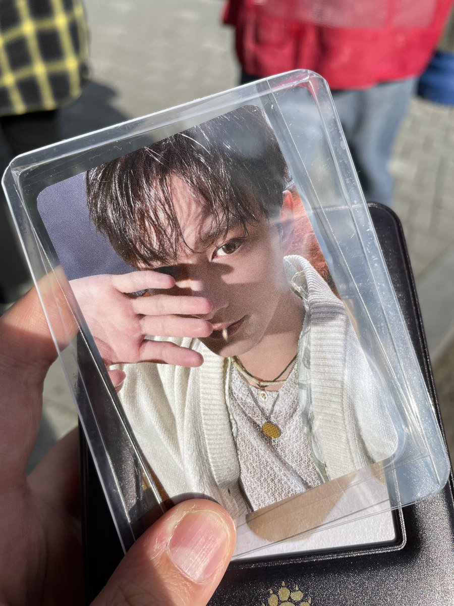 41_dq7's tweet photo. 세븐틴 문준휘 포카 양도 받아요 구합니다 구합니다

 디엠 주세요 ㅠㅠ

⭕buy
❌sell
❌scammer

세븐틴 뮤직뱅크 공방 포카 정한 조슈아 준 호시 우지 디에잇 민규 도겸 승관 버논 디노 홍지수 문준휘 권순영 이지훈 서명호 이석민 최한솔 이찬 svt hot https://t.co/jkkul6veoD