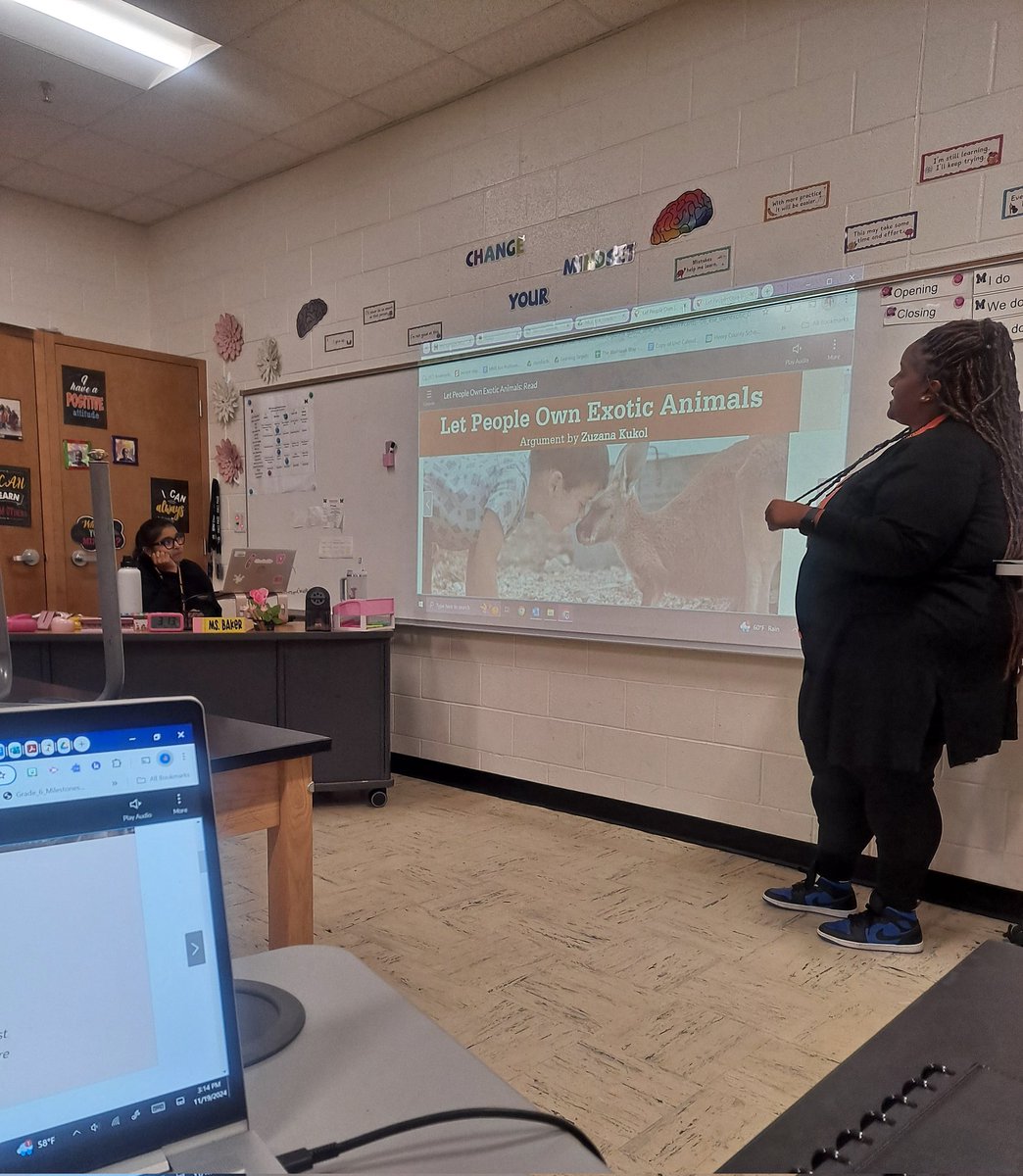 CynthiaByron4's tweet image. Teachers are the true champions of collaboration. During our latest planning session, teachers modeled effective strategies, shared best practices, and inspired one another to elevate the learning experience for our students. #WarhawksRise #BuildingforBetter @MMS_HCS