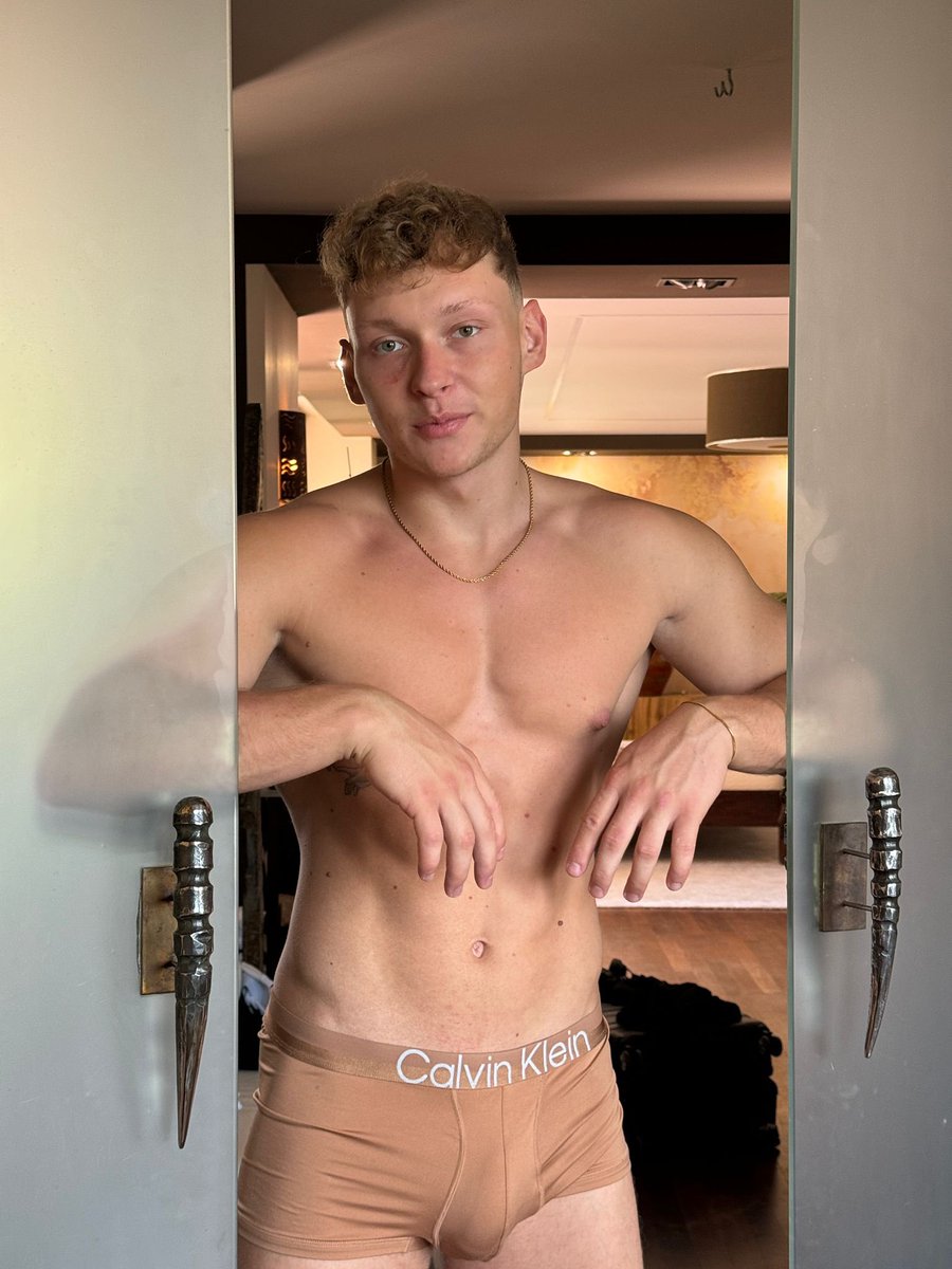 jaycampionof's tweet photo. Come on in to my crib 🔥💦 https://t.co/0Y8yLZwfvI