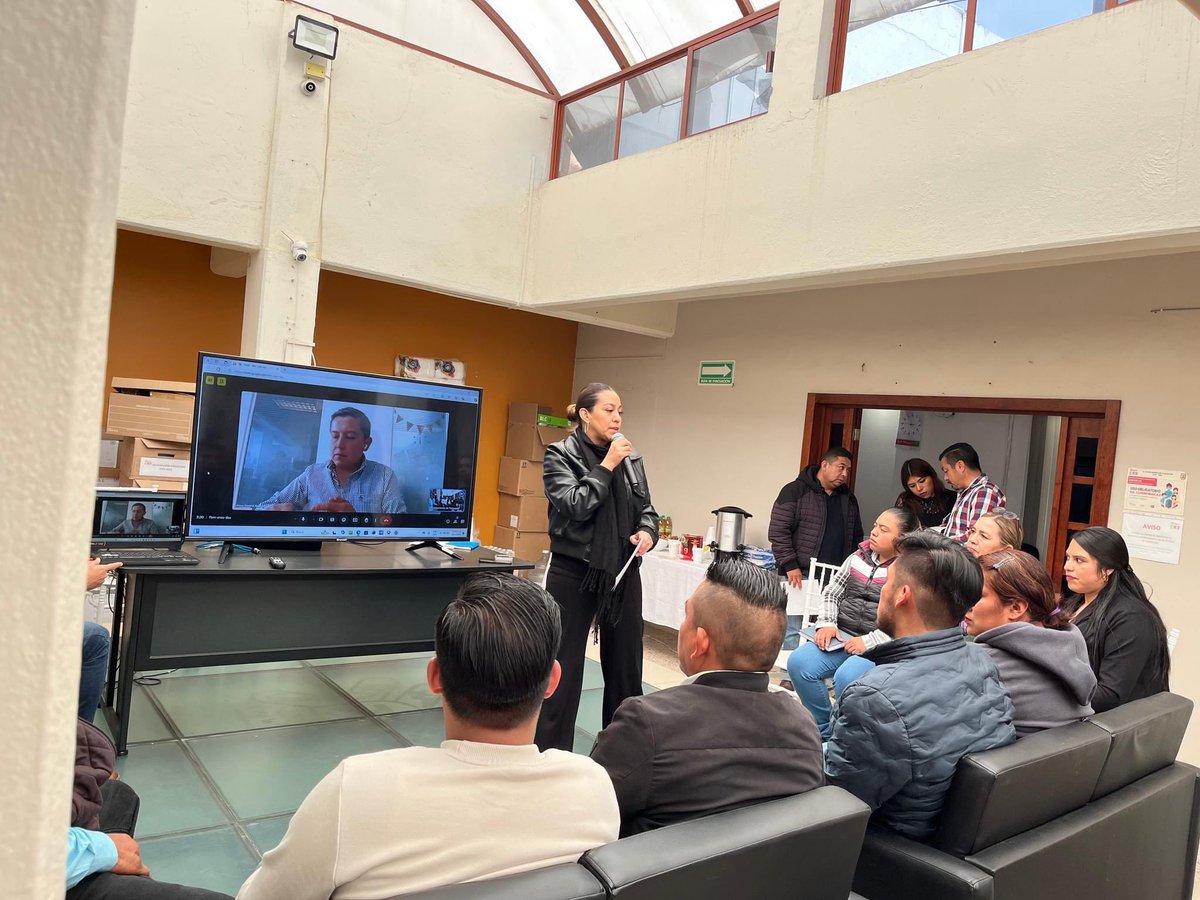 valkiriaonline's tweet photo. #Tlahuapan 🔸| 📊 COPLADEMUN da inicio a la planeación #ProgresoComunitario.
En una exitosa primera sesión extraordinaria encabezada por la Presidenta Municipal Rosy Díaz, participaron 17 inspectores y 8 presidentes auxiliares para conocer y discutir el nuevo plan de desarrollo del H. Ayuntamiento Tlahuapan 2024 2027.
@Rosiceli51; @laura_roldn
#ValkiriaOnLine®