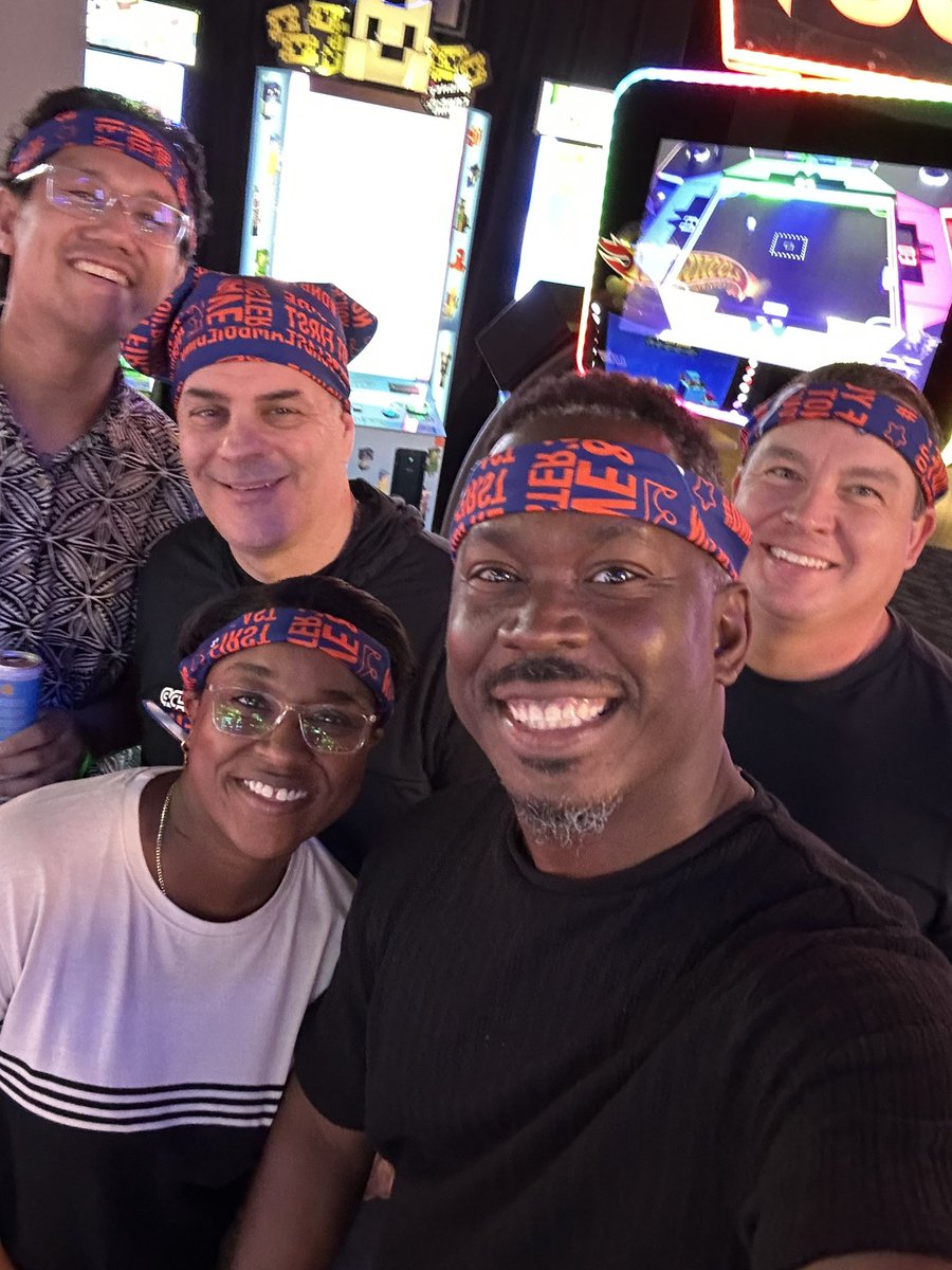 emerson_boyer's tweet photo. #DNBTeamBuilding https://t.co/DQyjGRLhre