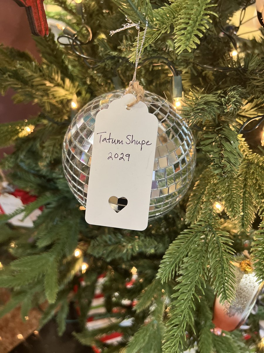 Mrs. Clarissa Nace tweet media