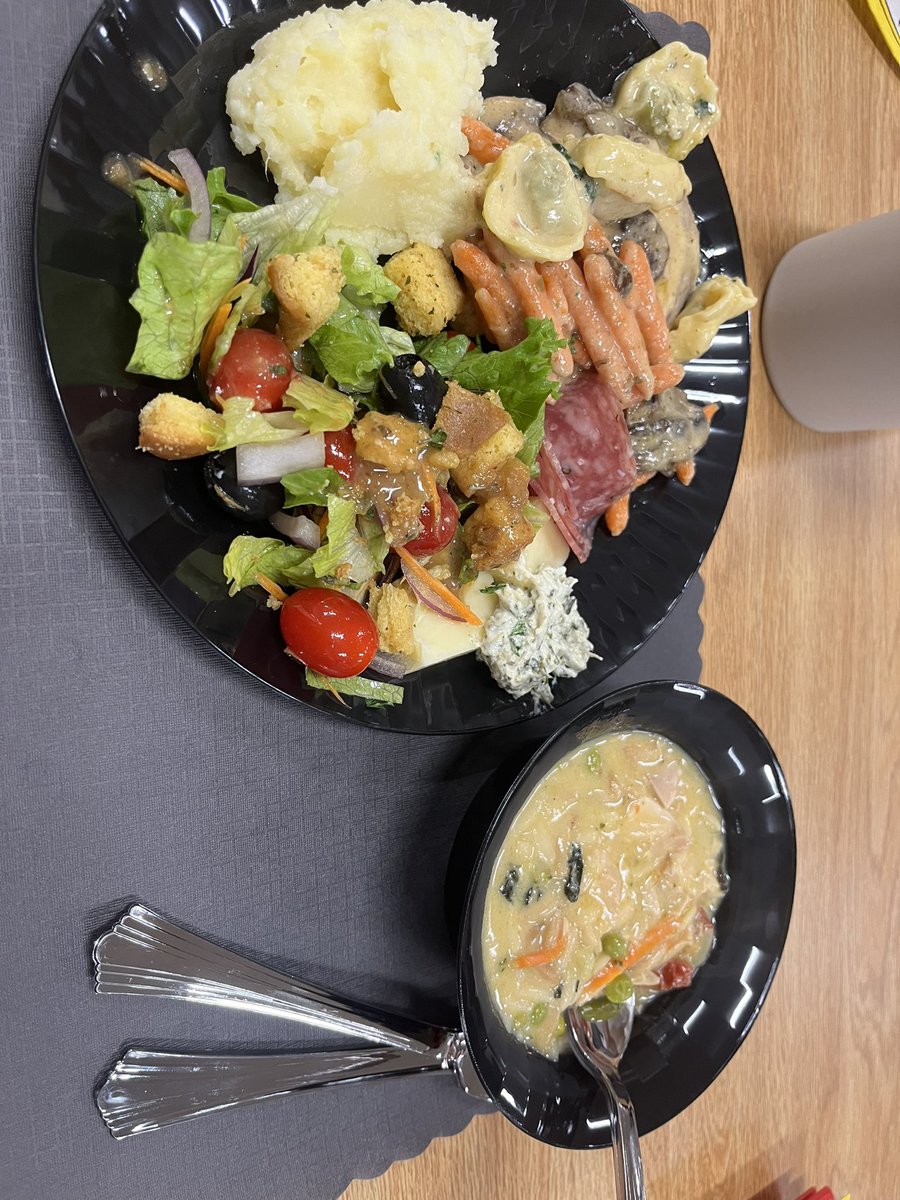 Valeria Murray, ESL tweet media