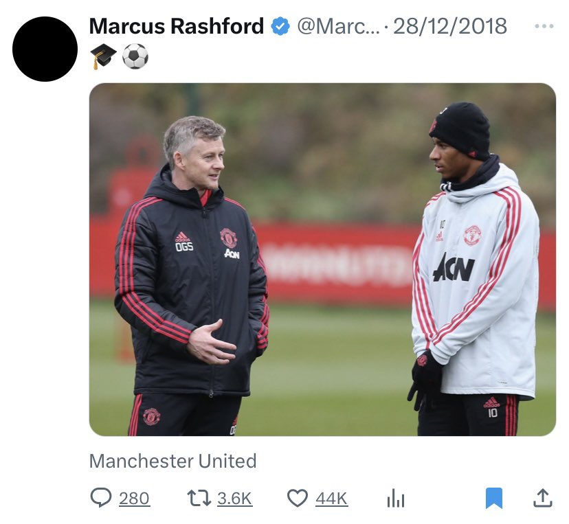 UtdBart's tweet photo. Amorim needs to get rid of this snake before he downs tools and gets him sacked.

5 permanent managers in less than 9 years.

“Starboy” gimmick at 28 years of age.

Sell this fucking scumbag immediately.

🚮 https://t.co/c1bDuUJBJp