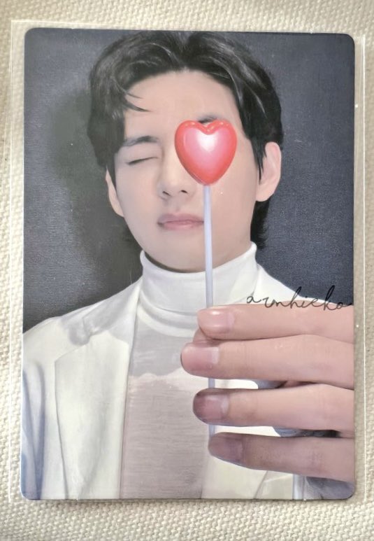 Taehyung Layover Merch Box 17 has started arriving! 📸 cr. @armhieko