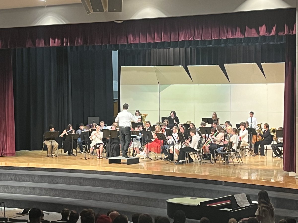 Wow! The combined high school and middle school bands with a NICE full sound in “Be Still My Soul.” Nice work, Team! #MVHSBuffs #FaceTheChallenge