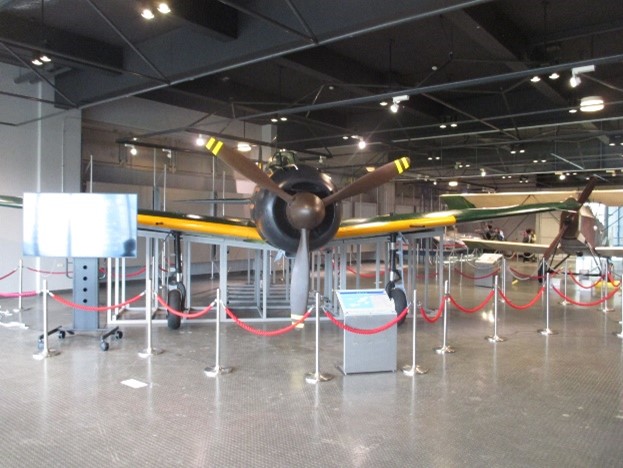 jasdf_airpark's tweet image. 令和6年6月から開始した零戦の展示格納庫から展示資料館2階への移設作業は、11月10日(日)に完了し、一般公開を再開しました。より近くでご覧いただけるようになりました。
#航空自衛隊
#浜松広報館
#エアーパーク
#空自70周年
#大空とその先へ