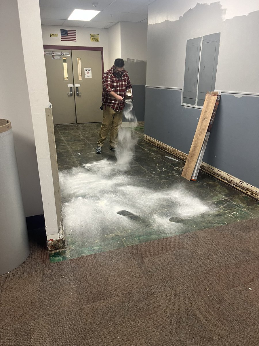 TransformingWHS's tweet photo. Check out Mr. Cook sifting flour on the sticky floor. Follow along as the kids lead the way and transform our school. #school #student #learning #inspire #create #design #Elon https://t.co/Nc6Jh4zCCT