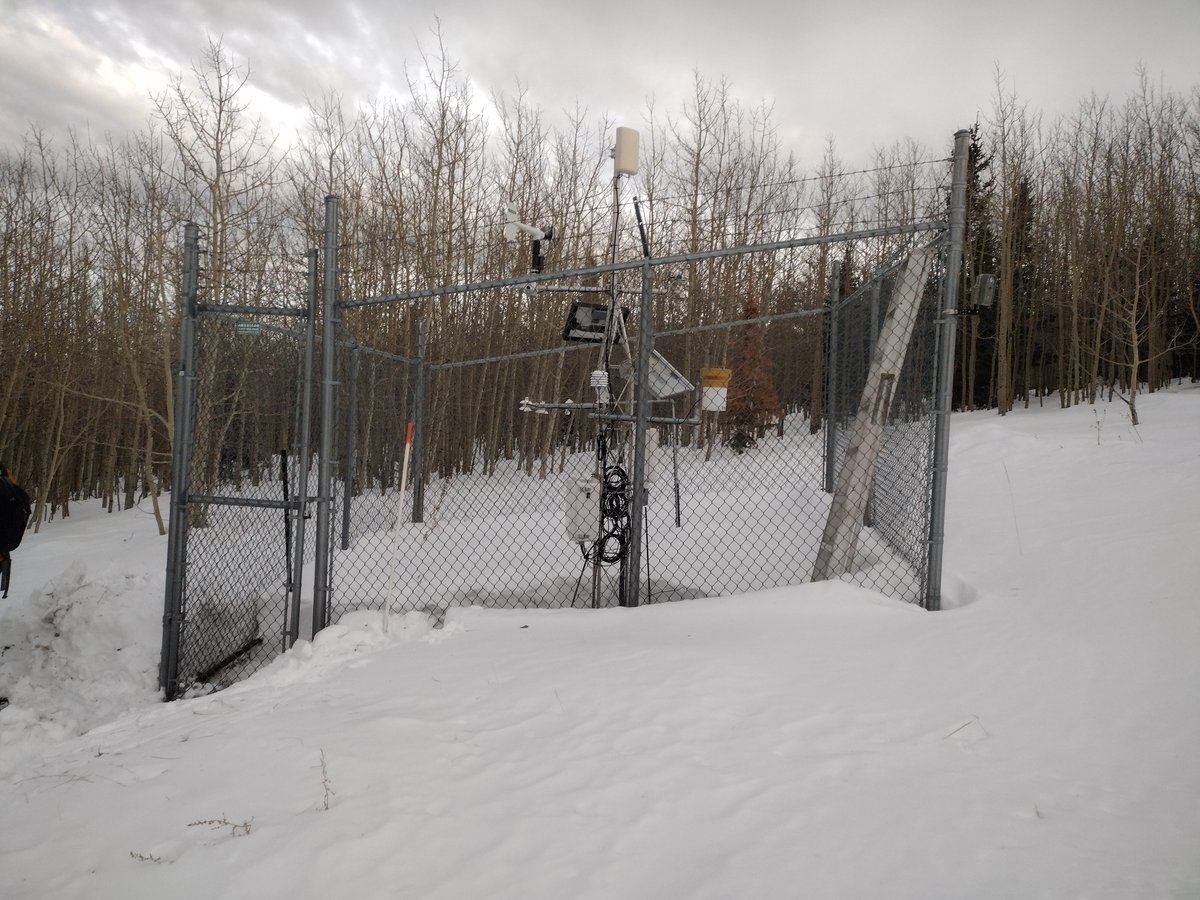 Our newest ZiaMet station located near Sandia Crest is now online. weather.nmsu.edu/ziamet/station… #nmwx