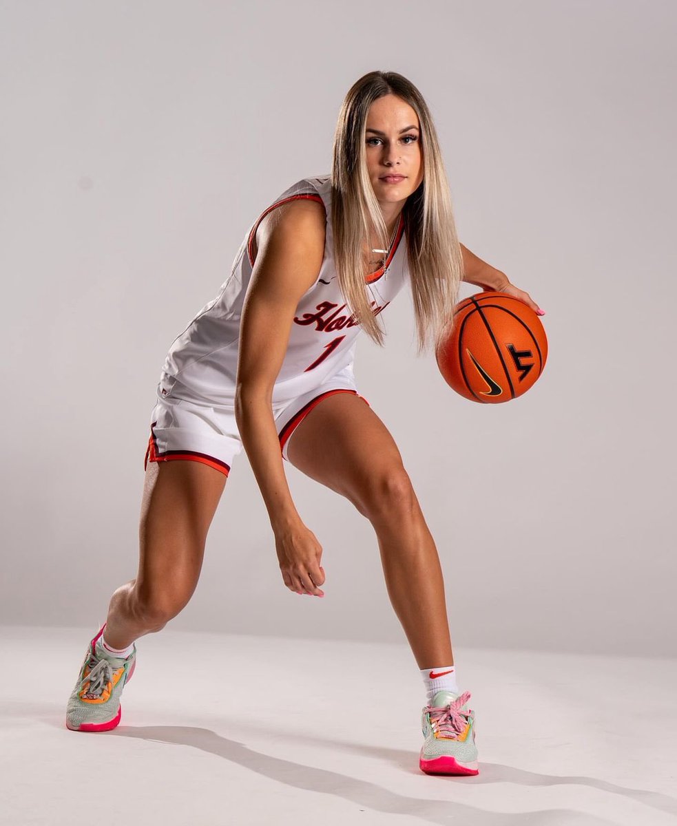 Carleigh Wenzel’s first five games (2023-24):
5.8 PTS | 2.6 RBS | 0.4 AST | 0.2 STL

Carleigh Wenzel’s first five games (2024-25):
16.8 PTS | 5.2 RBS | 2.6 AST | 1.8 STL

📈✨