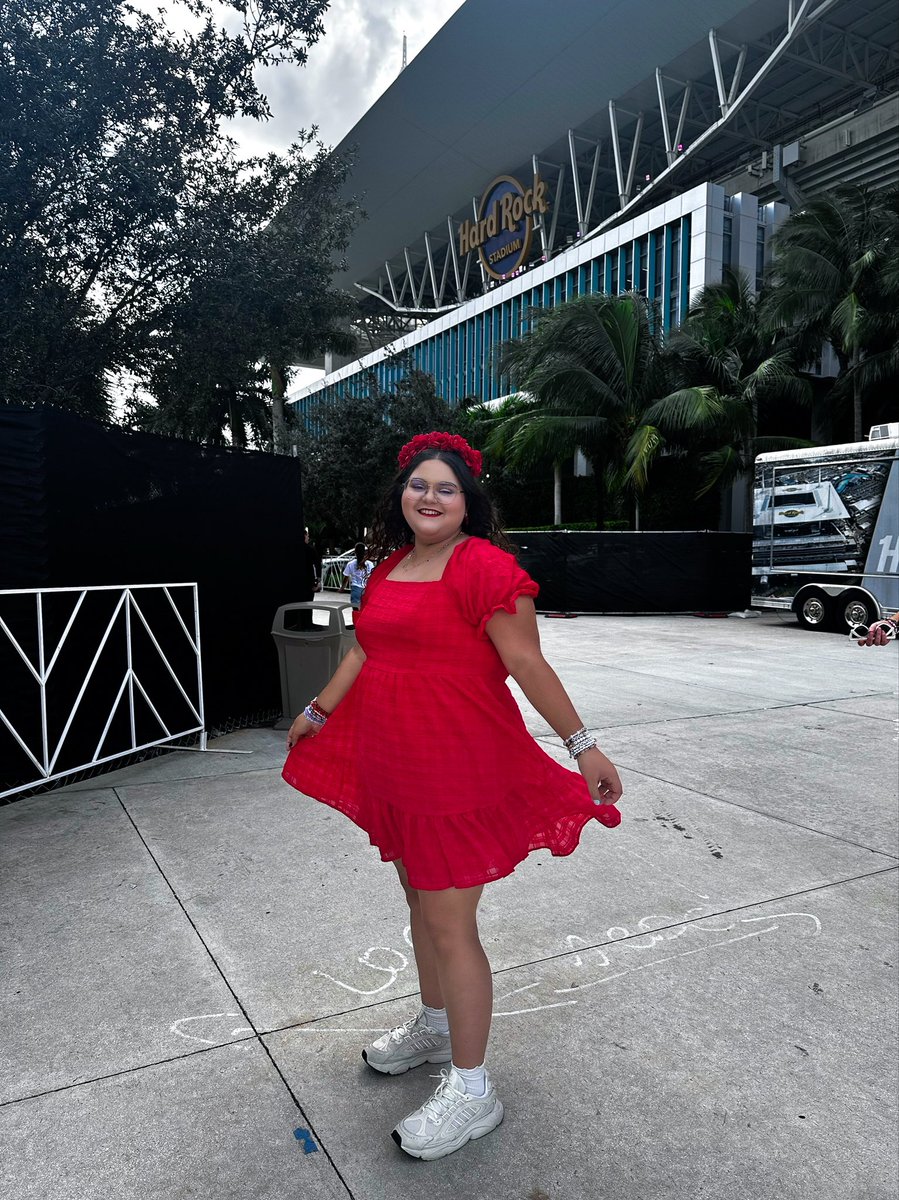 emily❤️‍🔥 tweet media