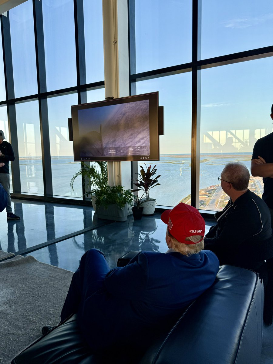 Margo Martin tweet media