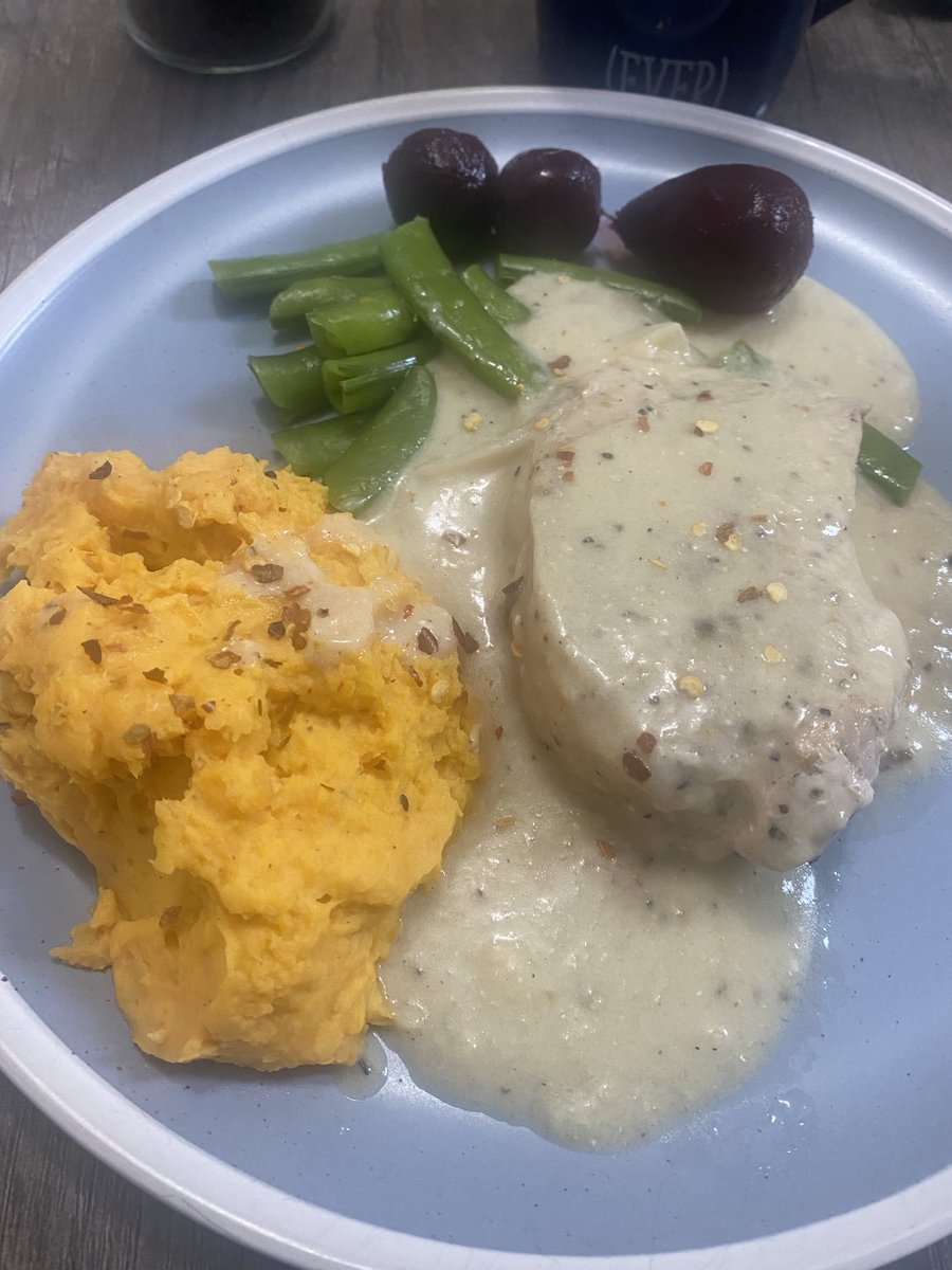 mikev527's tweet image. #PorkChops in mushroom sour cream sauce !