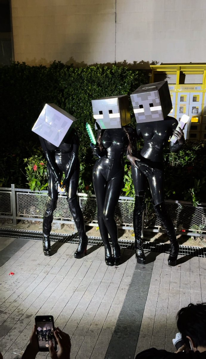 就很弱 tweet media