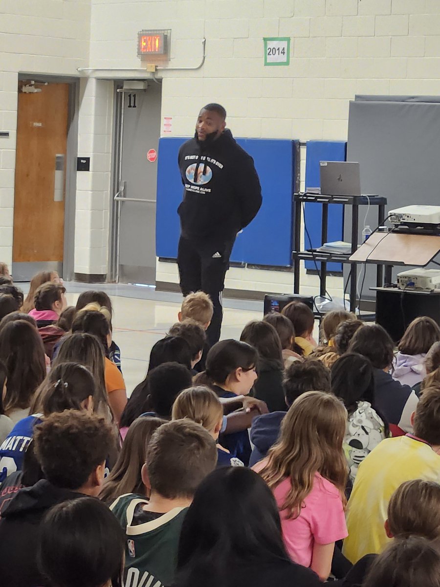 Thank you Aubrey Clarke for reminding us of the power of words and of the importance of kindness. Your message of faith and action and the connection to our Catholic values was beautifully shared. <a href="/TheresaMcnicol1/">Theresa Mcnicol</a> <a href="/paonesl/">Lou Paonessa</a> <a href="/YCDSB/">York Catholic District School Board</a>