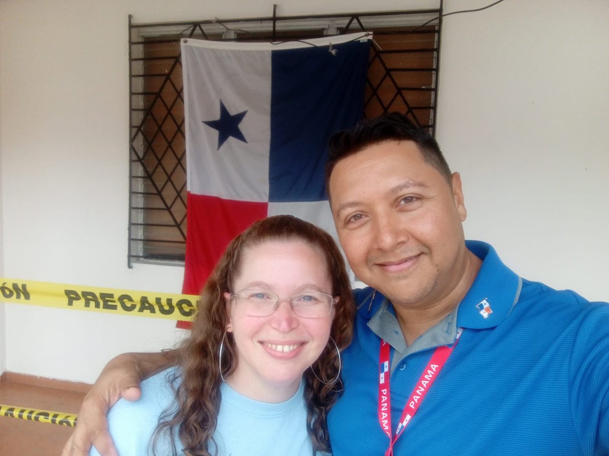 DebRuiz319's tweet photo. #TheBestPartOfGoingToWork It gave me the money I needed to go see him!!! โค๏ธ๐ต๐ฆ๐บ๐ฒโค๏ธ #longdistancerelationships https://t.co/d9R6jSyGLH