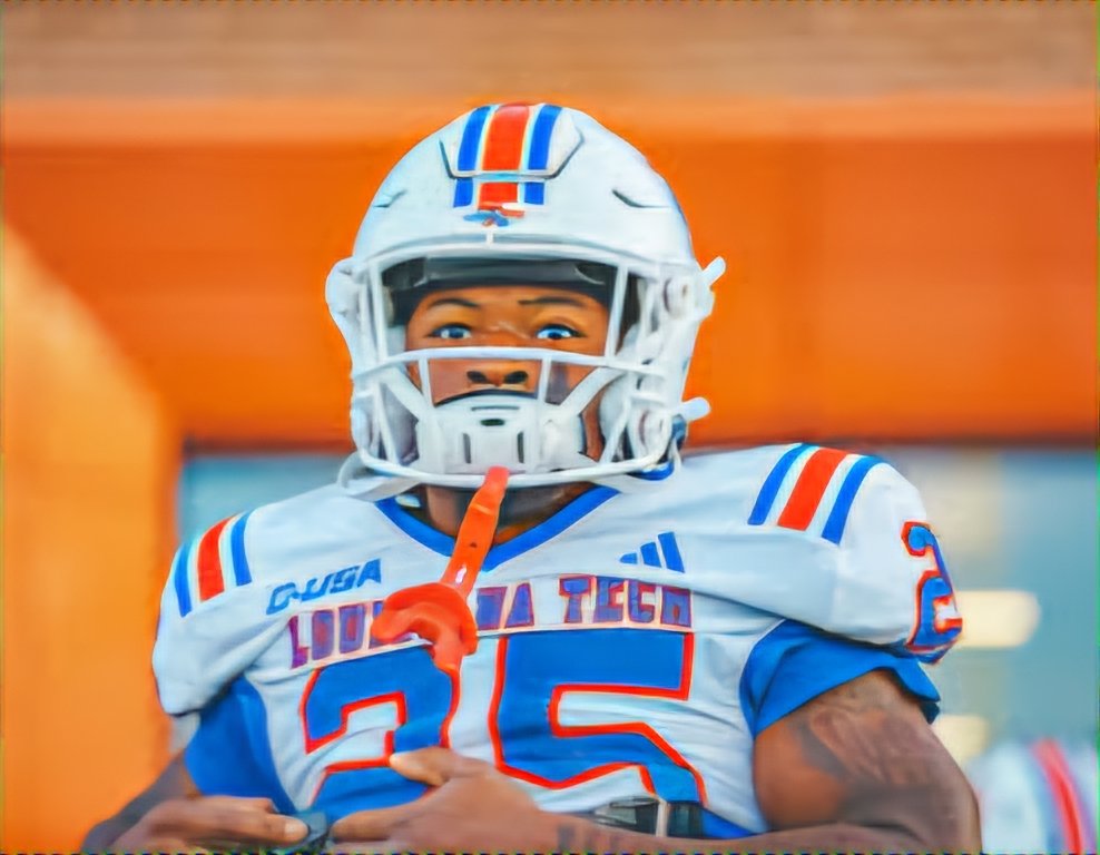 Congrats to former Warrior RB <a href="/GivensAmani/">Amani Givens</a> on his 1st 100 yard rushing day at Louisiana Tech.