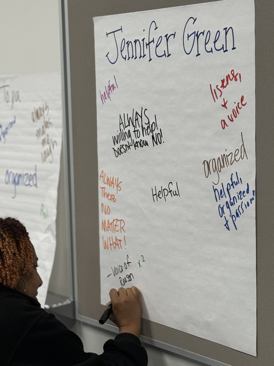 R. K. Smith Middle tweet media