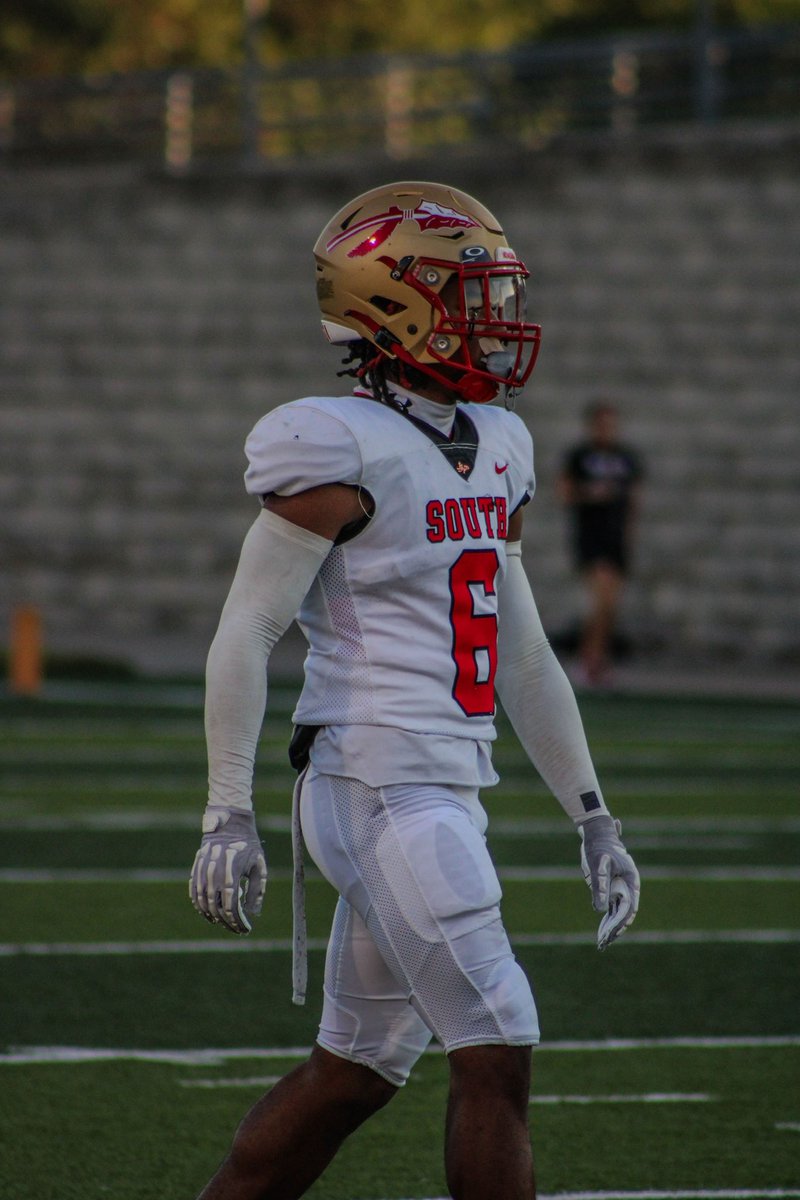 Senior Season Highlights hudl.com/v/2Qtix7

<a href="/Coach_DeLay/">Laban DeLay</a> <a href="/TheCoachFont/">Coach Font✖️</a> <a href="/SWiltfong_/">Steve Wiltfong</a> <a href="/adamgorney/">Adam Gorney</a> <a href="/CoachC_Osunde/">C.O.365 Training</a> <a href="/CoachJ_O/">Coach J.O.</a> <a href="/GPowersScout/">Greg Powers 🏟️</a>