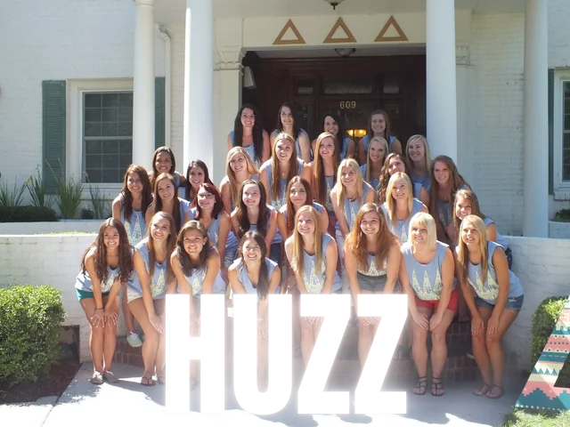 huzzonsolana's tweet image. Salutations $huzz