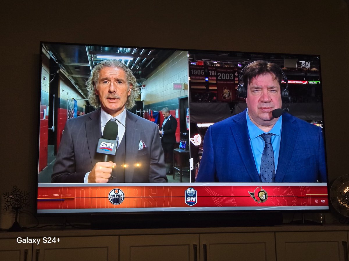 Ok....what the hell is happening with the Edmonton TV crew?  #getahaircut <a href="/Sportsnet/">Sportsnet</a>