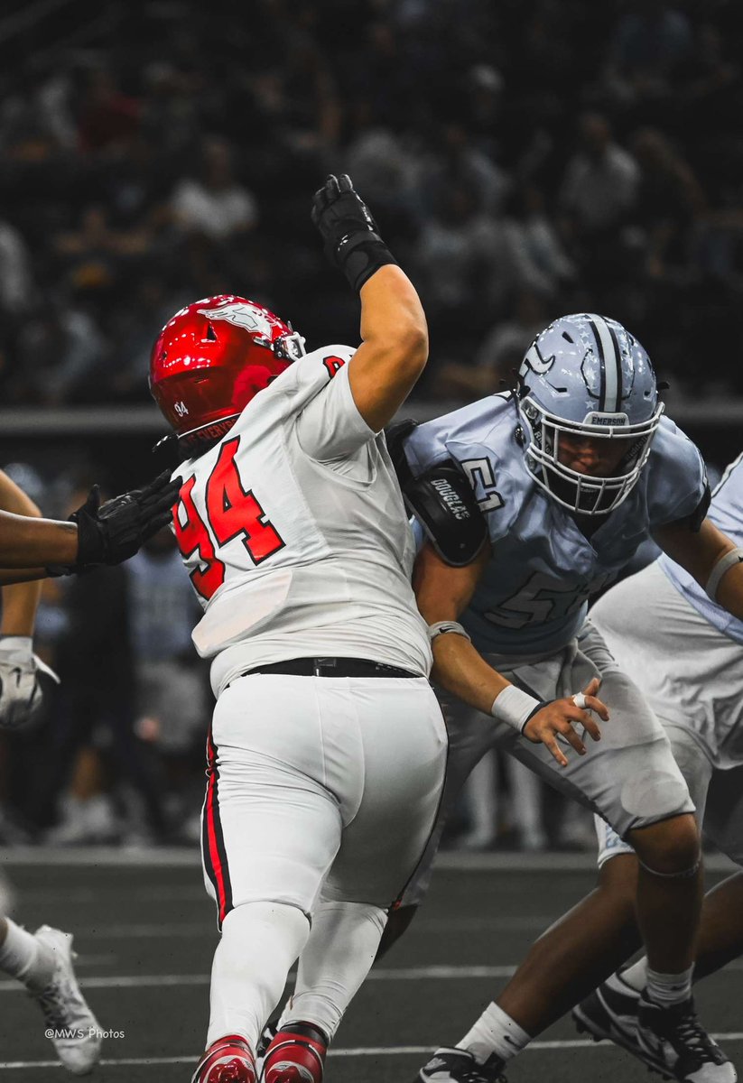 Thank you to all the Melissa coaches, trainers, and players that have contributed to the greatest 4 years of my life. #PTB 

<a href="/FootballMelissa/">Melissa Cardinal Football</a> <a href="/MattNally1/">Coach Matt Nally</a> <a href="/CarlosJChapa/">Carlos Chapa</a> <a href="/Philpen06/">Philip pendleton</a> <a href="/PenningtonTodd9/">Todd Pennington</a> <a href="/CoachTScoggin/">Christian Tyler Scoggin</a> <a href="/MCardsRecruits/">Melissa Cardinals FB Recruiting</a> 

hudl.com/v/2QtD00

Full Senior Season