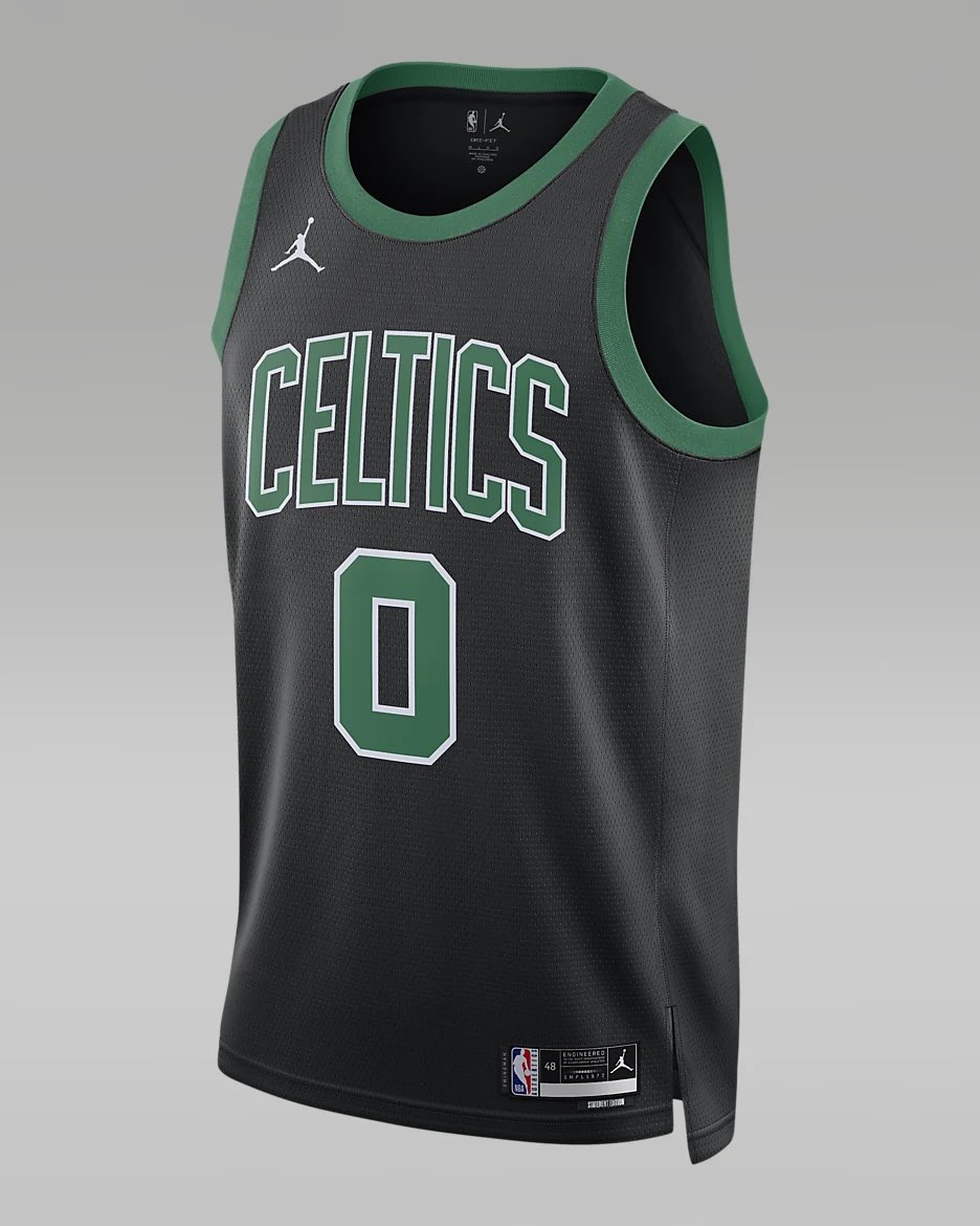 HoodiGarland's tweet photo. Tony Brothers just suit up I brought your jersey https://t.co/ukeFitLkuc