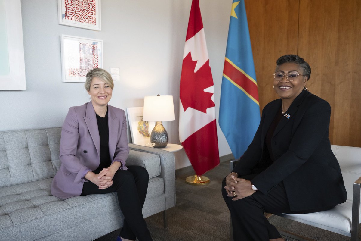 A pleasure meeting <a href="/SuminwaJudith/">Judith SUMINWA TULUKA</a> for the first time here in #Ottawa. 

We discussed strengthening ties between our countries through our upcoming Canada-Africa Strategy, and reaffirmed Canada's commitment to supporting peace &amp; security in the Democratic Republic of the #Congo.
