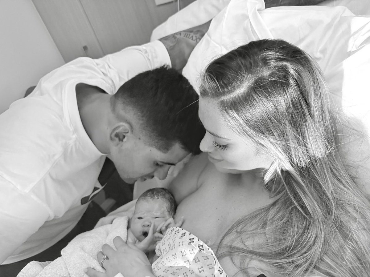CutiRomero2's tweet photo. Bienvenida amor de nuestras vidas ♥️Lucy 19-11-24 
Lo más importante de mi vida son ustedes https://t.co/x6UNkE1Caw