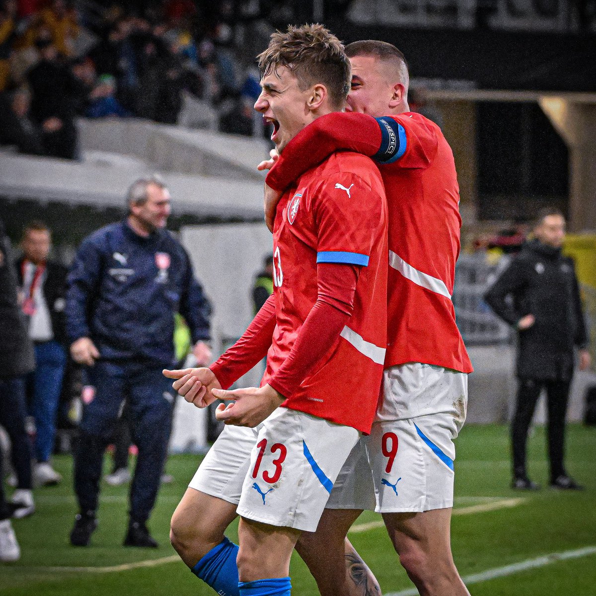 P_Jirik_ml's tweet image. Lvíčatům k postupu na EURO stačila remíza 1:1 v odvetě baráže s Belgií
#u21euro #CZEBEL