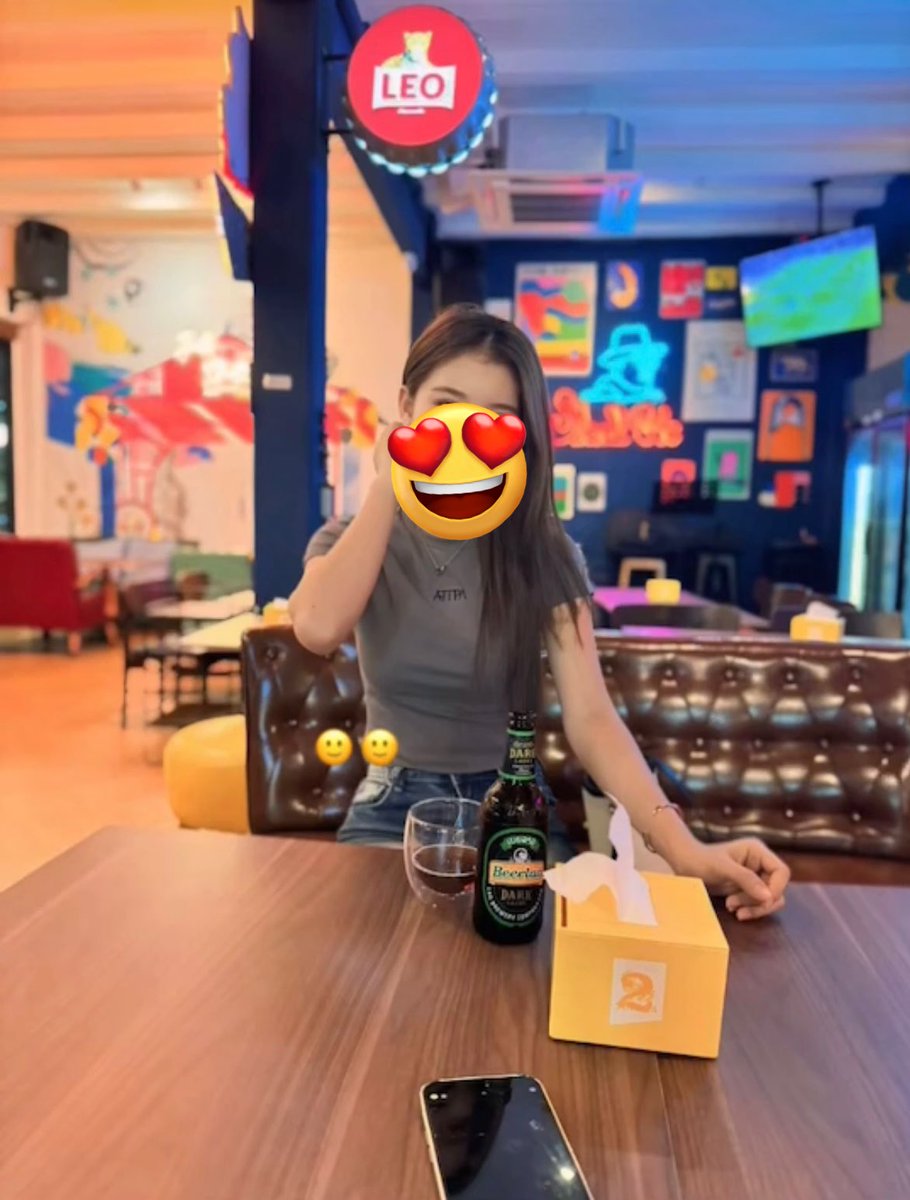 dark7081's tweet photo. バンコクで出会ったタイマッサガール🇹🇭 

数日前から、やり取りを再開しております🔥🔥

前回、僕の下半身が暴走した事によるミスを犯しました。。笑　

「彼氏じゃないからまだやらない。

それが目的なら明日は仕事にいく🙂‍↔️」 

これを最後に、終了しました。笑

今回は地道にいきます🥺💖 https://t.co/afgxubcSk4