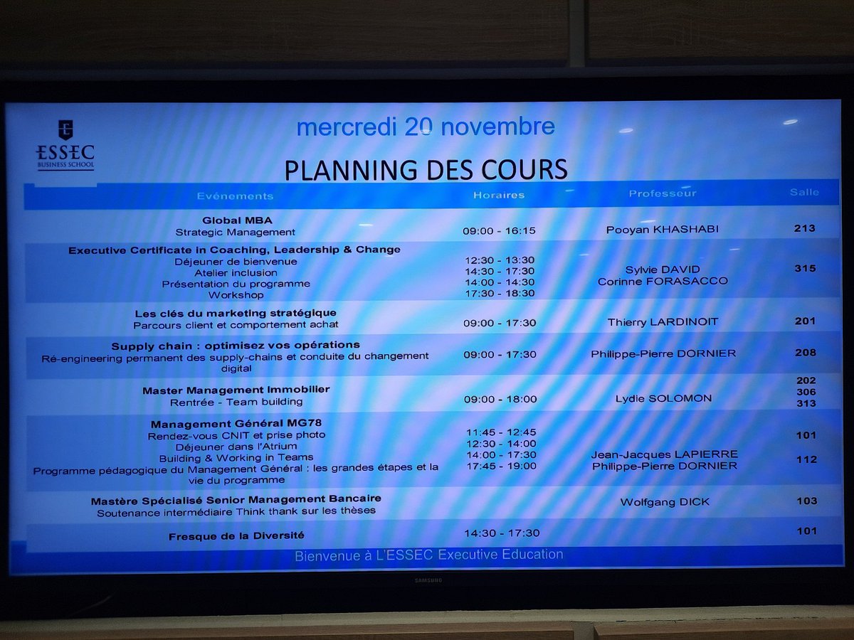 LydieSol's tweet image. 🎤🎼 Heading to my musical conference
#essec #rhythm #master #music #immobilier #mmi #cnit