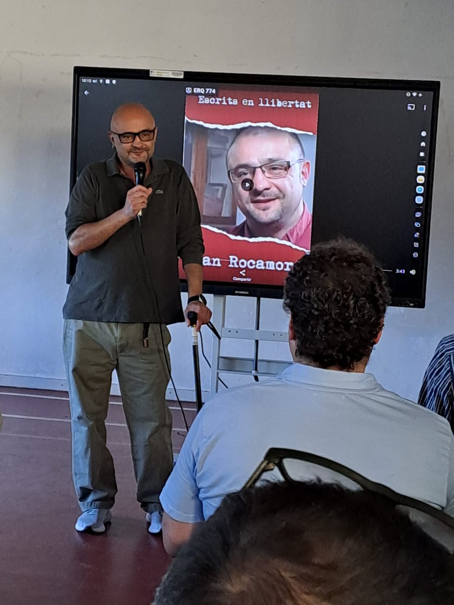 Aquesta nit ens ha deixat en Joan Rocamora, militant incansable per l'alliberament del nostre país i membre fundador de la CUP Cerdanyola.
Continuarem lluitant per una terra lliure, company.

Que la terra et sigui lleu!