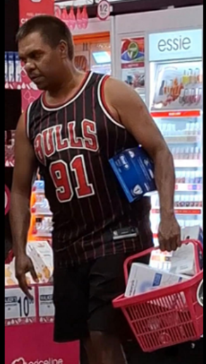 ForrestfieldPol's tweet photo. 👮‍♂️ Forrestfield Police need help ID'ing this person re: a theft at Forrestfield Priceline, 18 Nov, 10:15am (IR 181124 1837 87643). Info? 📞 1800 333 000. #FB #forrestfield #kalamunda https://t.co/CKkUVyaYbb