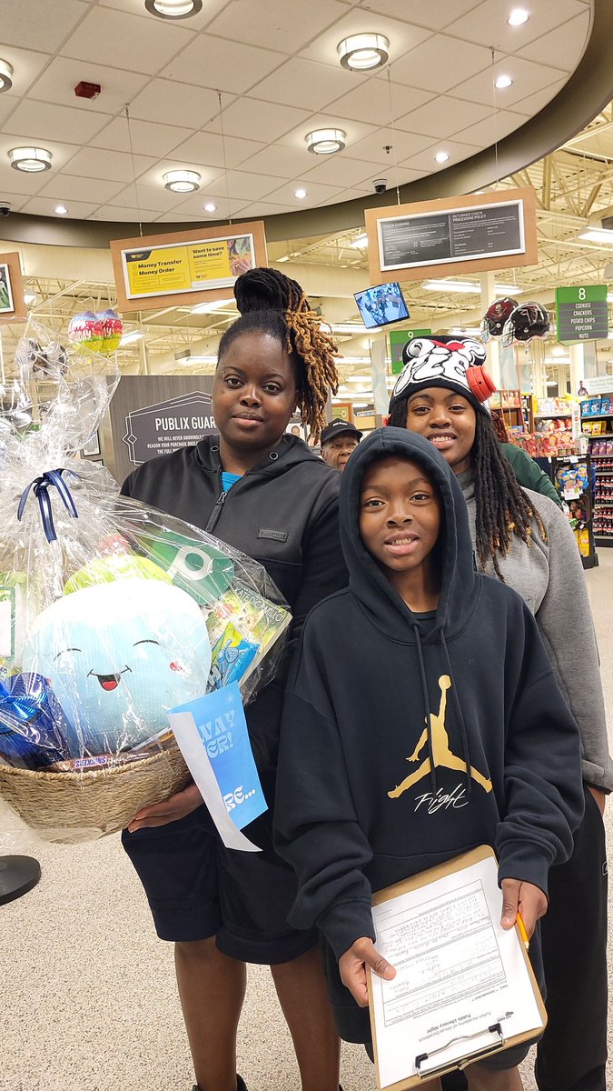 Tawanda Brown (@wanda_mathgeek) on Twitter photo Congratulations to our grand prize winner of <a href="/FCS_FAVE/">Fulton Academy of Virtual Excellence</a> Literacy night <a href="/Publix/">Publix</a> in Fairburn. The smiling faces and expressions say it all. #theFAVEway #LiteracyNight <a href="/FultonCoSchools/">FultonCountySchools</a> <a href="/EbonyBetts99/">Ebony Betts</a> <a href="/CarleyWeinberg8/">Carley Weinberg</a> <a href="/aghamilton27/">Amanda Capallo</a> <a href="/EndicottSpot/">Megan Endicott</a> <a href="/alexbatesedu/">Alexandra Bates</a> <a href="/TBarton42/">Taylor Barton, Ed.D.</a> Congratulations to our grand prize winner of <a href="/FCS_FAVE/">Fulton Academy of Virtual Excellence</a> Literacy night <a href="/Publix/">Publix</a> in Fairburn. The smiling faces and expressions say it all. #theFAVEway #LiteracyNight <a href="/FultonCoSchools/">FultonCountySchools</a> <a href="/EbonyBetts99/">Ebony Betts</a> <a href="/CarleyWeinberg8/">Carley Weinberg</a> <a href="/aghamilton27/">Amanda Capallo</a> <a href="/EndicottSpot/">Megan Endicott</a> <a href="/alexbatesedu/">Alexandra Bates</a> <a href="/TBarton42/">Taylor Barton, Ed.D.</a>