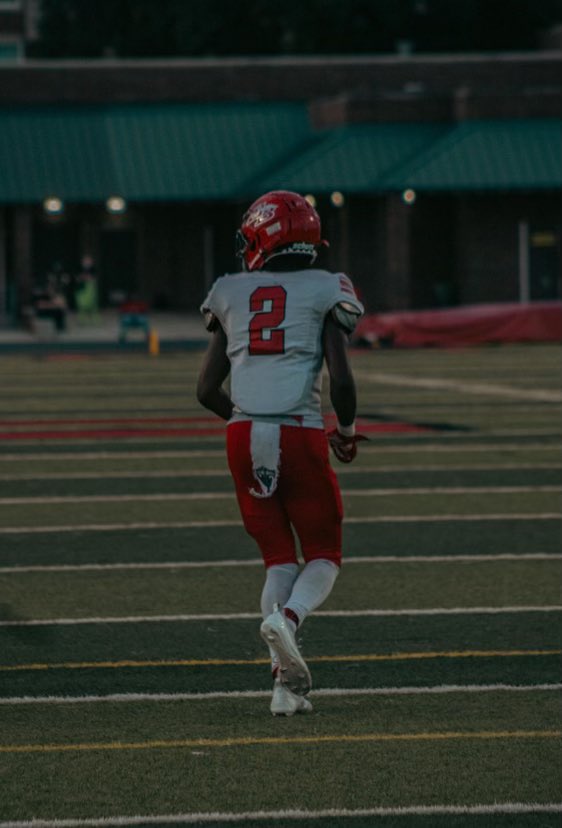 Carlos Lemons Stats:
Receiving yrd: 497
Receiving td:9 
Reception: 15 
1 throwing td for 40 yrds
All purpose yrds: 830

Defensive stats:
Interceptions: 1
Pick-6: 1 
Tackles: 7
PBU’s: 1

great season 2️⃣💕
