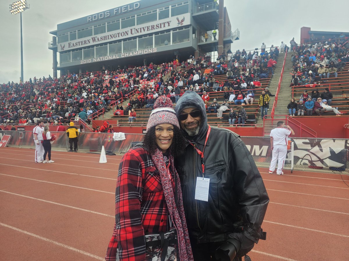 MrsMcCarrell65's tweet photo. Our Eagles🦅 We're on FIYAH🔥🔥🔥 Saturday! With their win to Idaho State 77-42 on the Red Inferno! Now to Arizona to play No. Arizona Saturday! Let's have a redo of this weekend, Eags!
#GOEAGS❤️🦅🖤
#GO59 https://t.co/vhI4zLHCB1