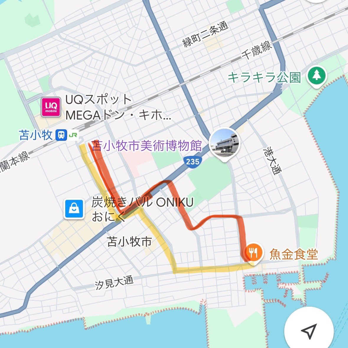 mee_tabi's tweet photo. ちなみに、苫小牧駅ーぷらっと市場 、往復のんびり歩いて2時間くらいかかってた(笑)   「1人でふらっと旅に出て凄い！」とか言われるけど...(航空���以外の友人)...こんなん誰もついてきてくれないでしょ😂しかも帰り道はお土産(生物)ぶら下げて。 https://t.co/eamepGZZ17