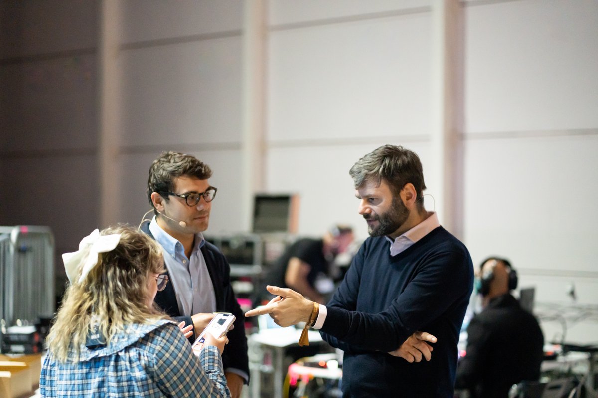 beneliasmoe's tweet image. Was great speaking at @WebSummit in Lisbon last week on new forms of digital news and how to redesign social media to sap our souls less, and instead facilitate depth, creativity, and reflection.

Here are a few ideas we discussed on the panels:

🤳 Never before in human history…