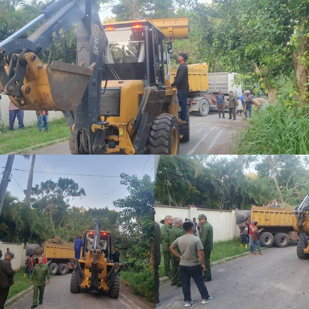 Se continúa trabajando sin perder un segundo, en la limpieza y recogida de desechos sólidos en el municipio Playa en #LaHabanaDeTodos.
#LaHabanaViveEnMí
#FuerzaCuba