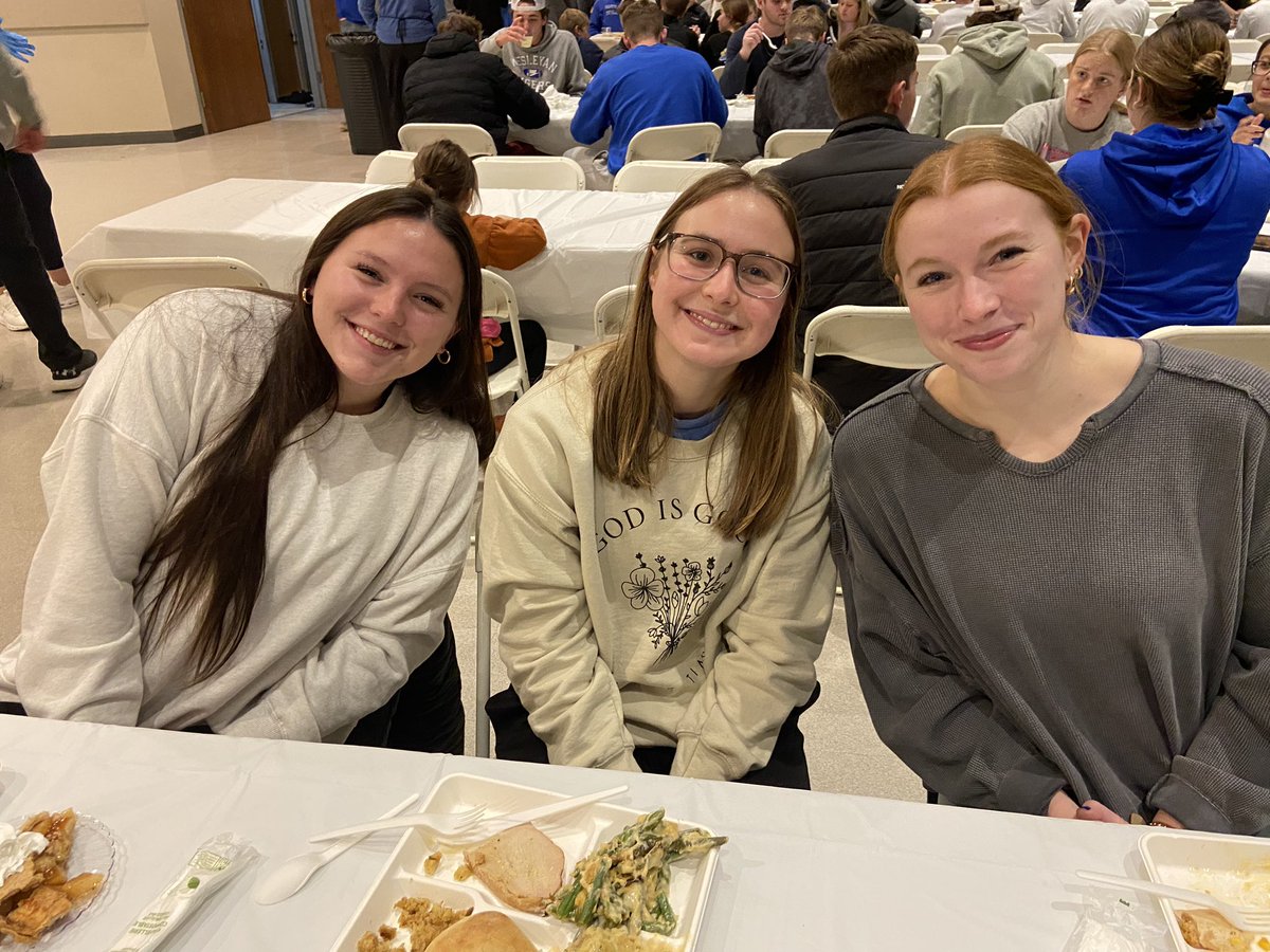 More athletes at the DWU Thanksgiving meal!!