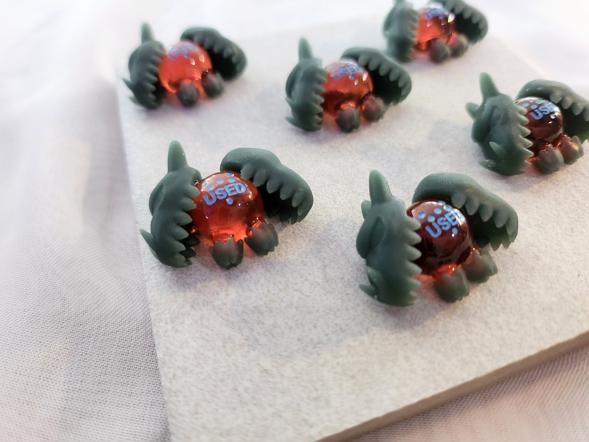 Your undisputed BDIF deserves these ability used markers!

Get your hands on these cool regidrago markers. Ships to most major countries

miyabicreations.etsy.com/listing/181484…