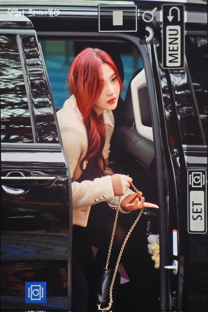 WNCJOY's tweet photo. 241120 동물농장
#조이 #레드벨벳 #Joy #Redvelvet #박수영 #ジョイ https://t.co/mri3BsPNfk