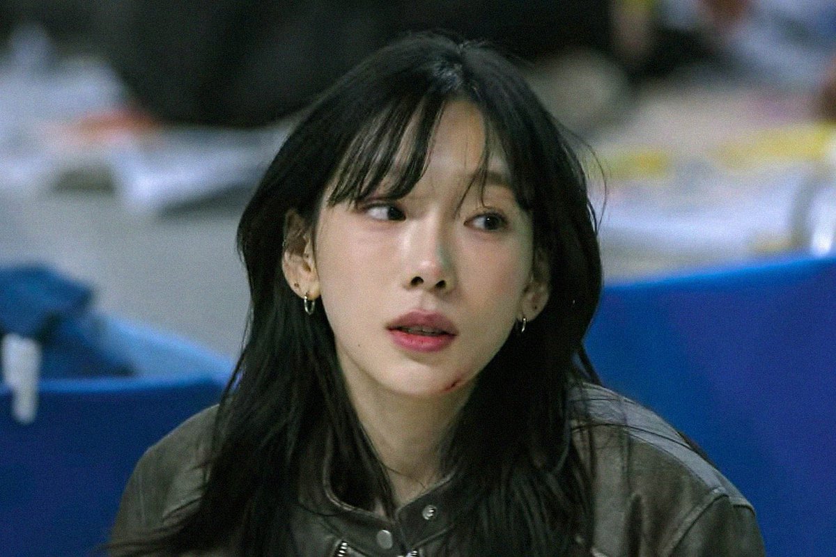 801_81's tweet photo. 좀비버스 태연... 좀아포 세계관 속 태연언니가 너무 느낌이 좋음 https://t.co/Q2otv3zhmy